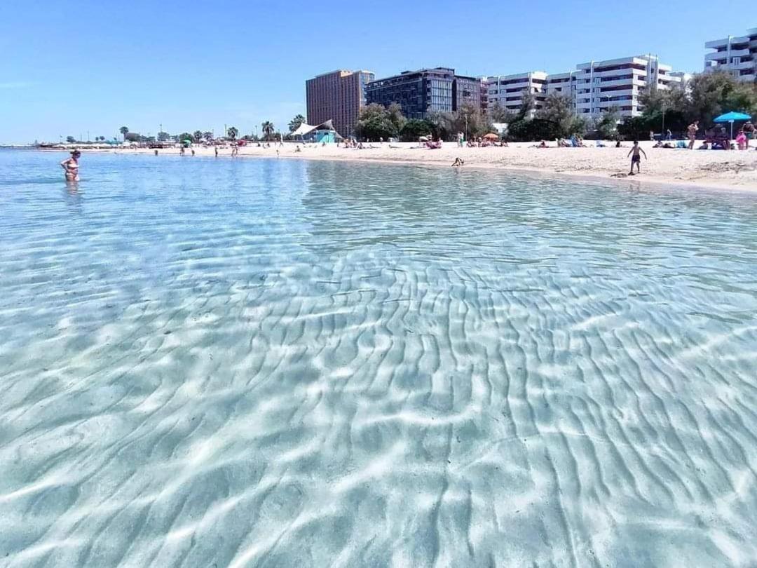 Dimora Crispi 70 Apartment Bari Bagian luar foto